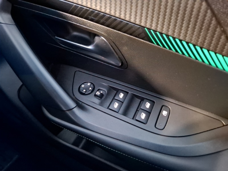 Used Peugeot 2008 2021 for sale - 77073621: Photo 18