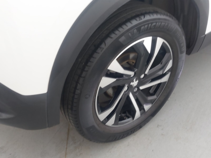 Used Peugeot 2008 2021 for sale - 76108199: Photo 13