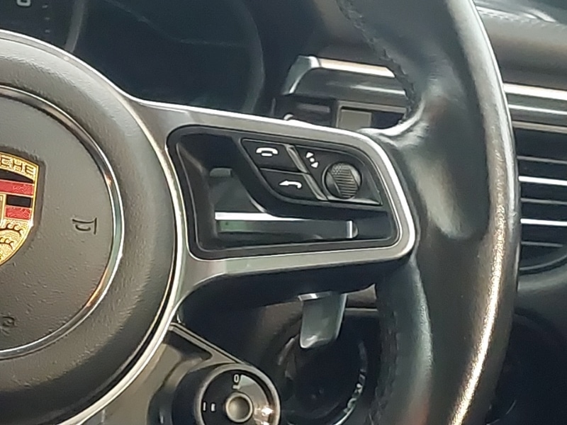 Used Porsche Macan 2020 for sale - 76289259: Photo 11