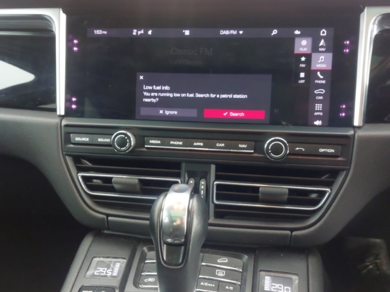 Used Porsche Macan 2020 for sale - 76289259: Photo 16