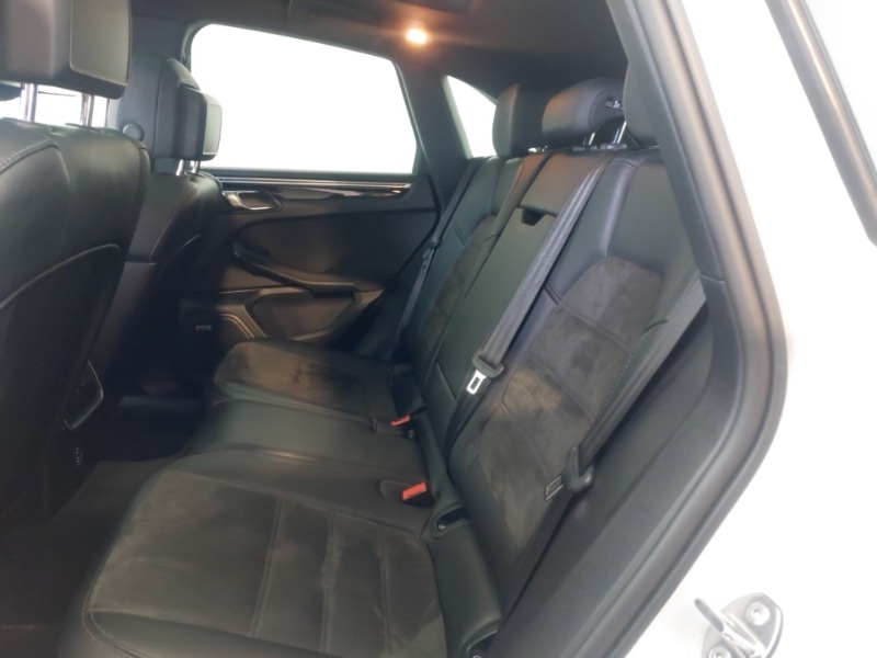Used Porsche Macan 2020 for sale - 76289259: Photo 6