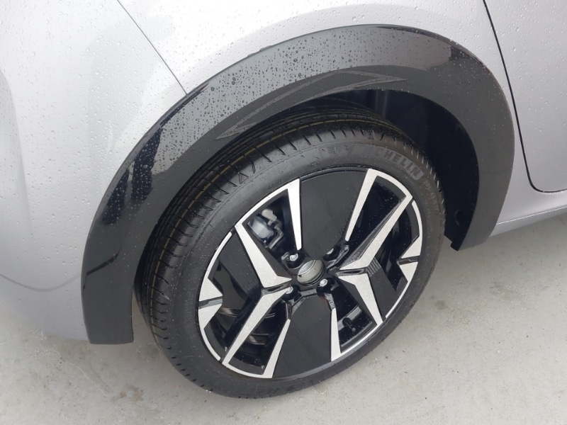 Used Peugeot 208 2025 for sale - 77015042: Photo 13