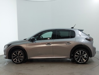 Used Peugeot 208 2023 for sale - 77311735: Photo