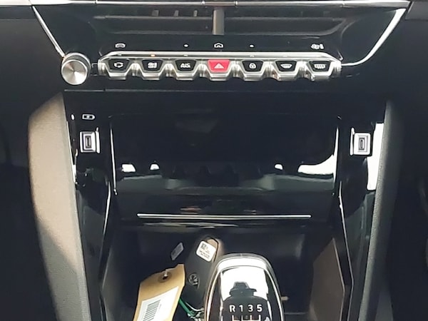 Used Peugeot 208 2025 for sale - 76208085: Photo 11