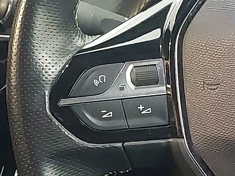 Used Peugeot 2008 2020 for sale - 77947989: Photo 10