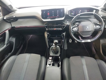 Used Peugeot 2008 2020 for sale - 77947989: Photo