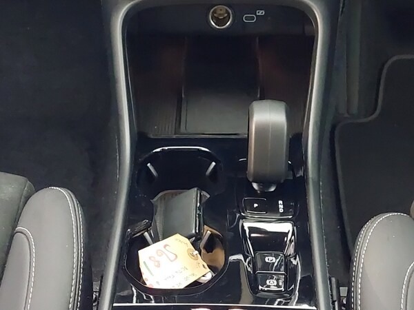Used Volvo XC40 2024 for sale - 75486144: Photo 11