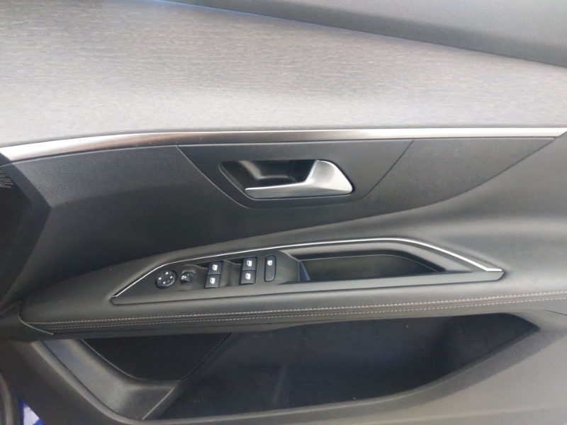 Used Peugeot 3008 2020 for sale - 76583733: Photo 16