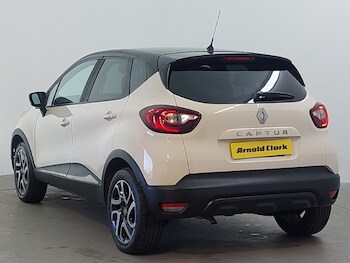 Used Renault Captur 2018 for sale - 77630208: Photo
