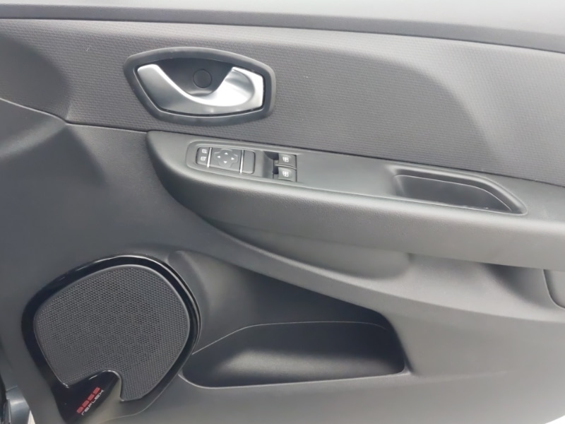 Used Renault Clio 2019 for sale - 76108161: Photo 16