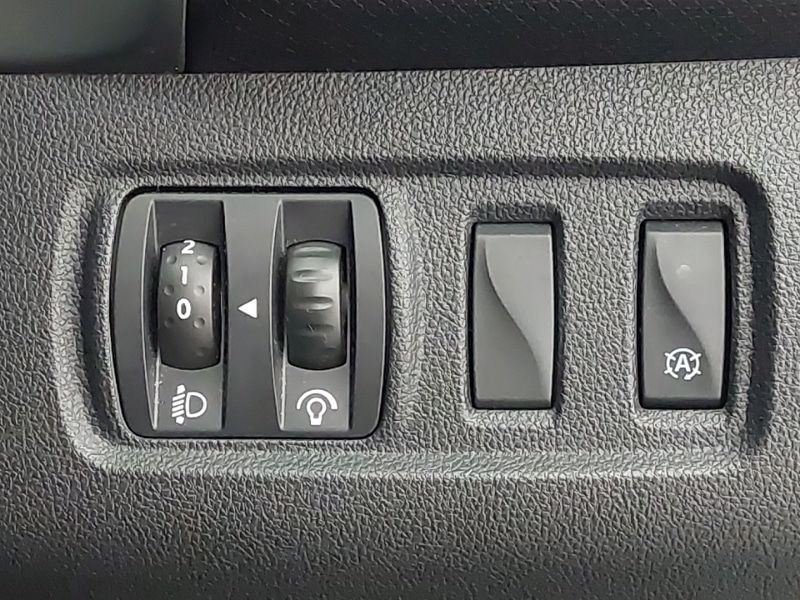 Used Renault Clio 2019 for sale - 76108161: Photo 17