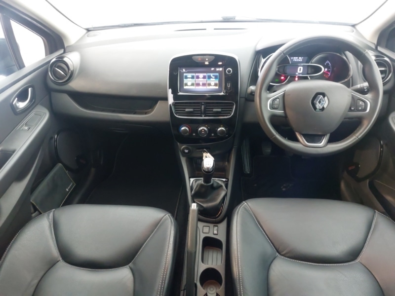 Used Renault Clio 2019 for sale - 76108161: Photo 2