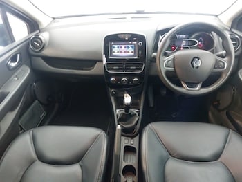 Used Renault Clio 2019 for sale - 76108161: Photo 2
