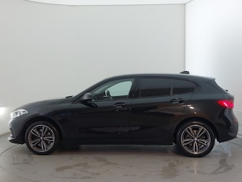 Used BMW 1 Series 2022 for sale - 76354315: Photo