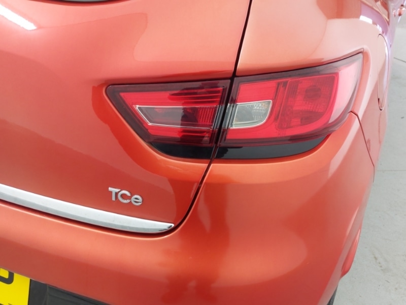 Used Renault Clio 2015 for sale - 77837637: Photo 14