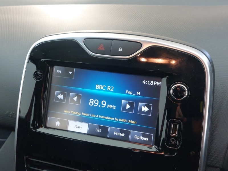 Used Renault Clio 2015 for sale - 77837637: Photo 19