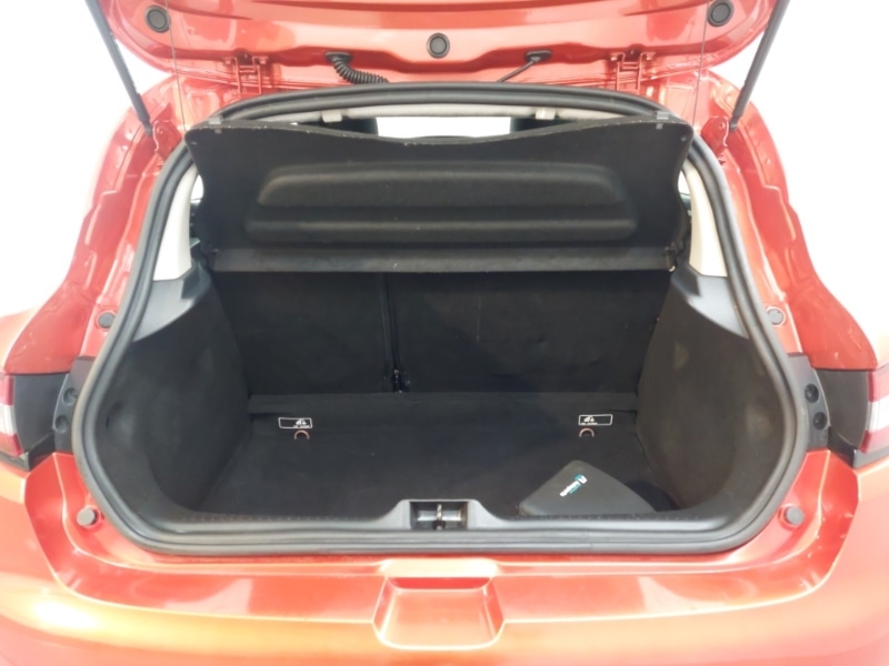 Used Renault Clio 2015 for sale - 77837637: Photo 8