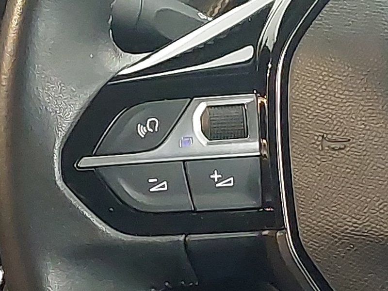 Used Peugeot 2008 2022 for sale - 77004451: Photo 10