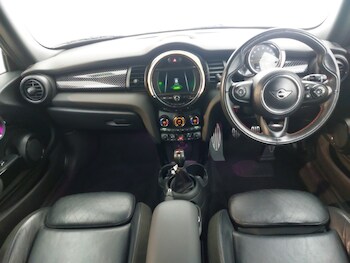 Used MINI Hatch 2019 for sale - 77454233: Photo