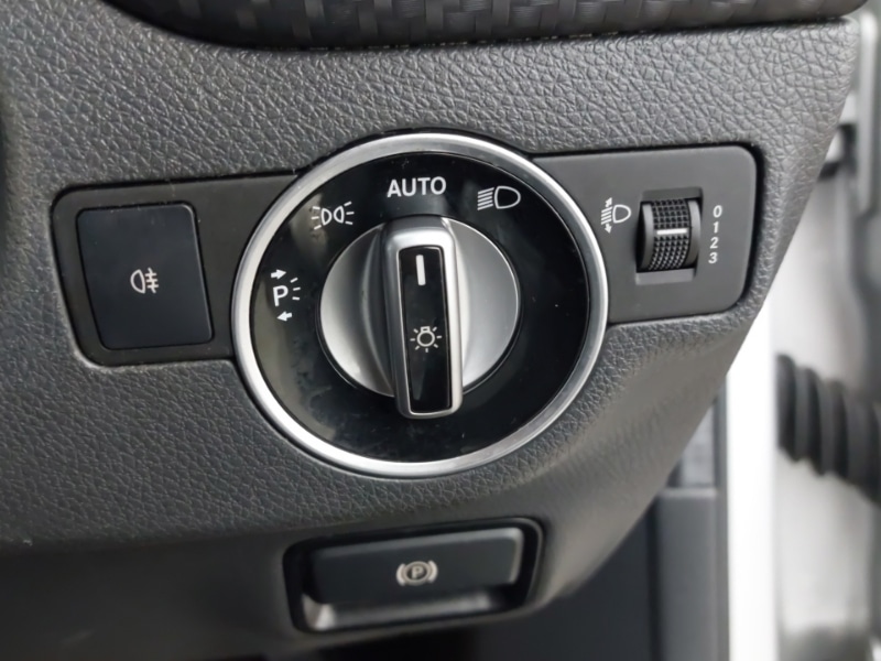 Used Mercedes-Benz A-Class 2018 for sale - 77223840: Photo 12