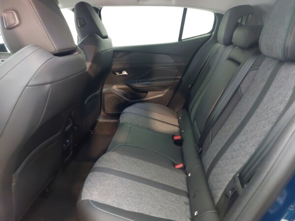 Used Peugeot 408 2023 for sale - 76195381: Photo 6