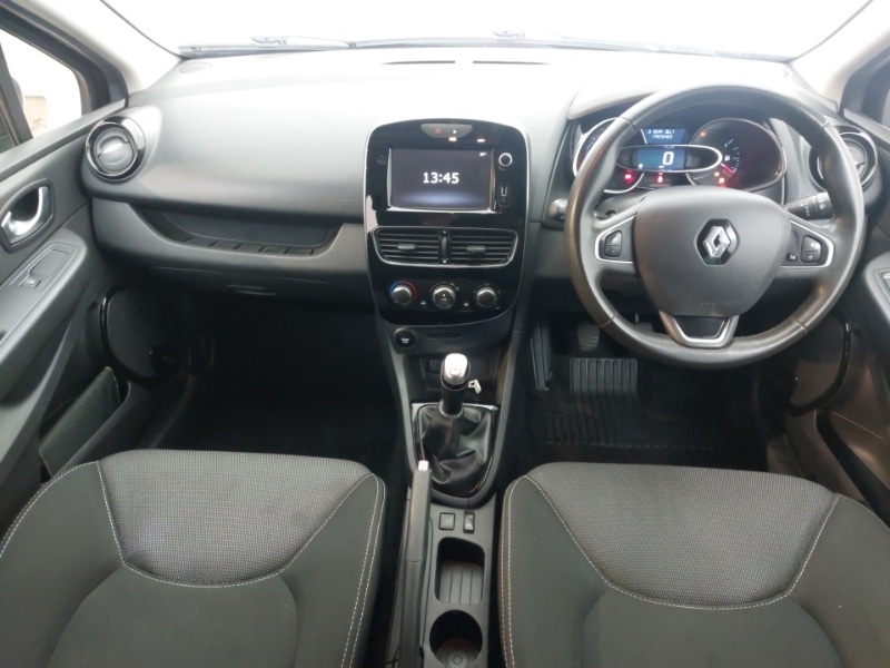 Used Renault Clio 2019 for sale - 78225368: Photo 2