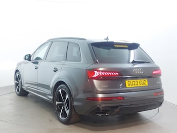 Used Audi Q7 2023 for sale - 78675054: Photo