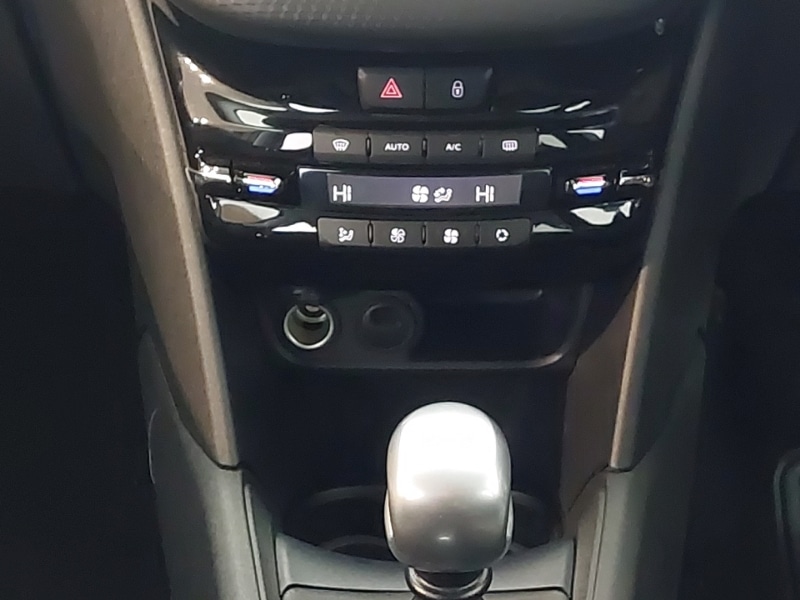 Used Peugeot 208 2018 for sale - 76150742: Photo 11