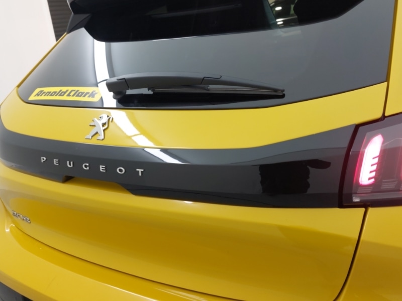 Used Peugeot 208 2023 for sale - 76651839: Photo 15