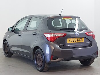 Used Toyota Yaris 2020 for sale - 78403461: Photo