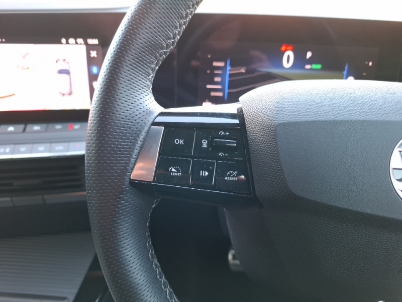 Used Vauxhall Astra 2024 for sale - 76983172: Photo 12