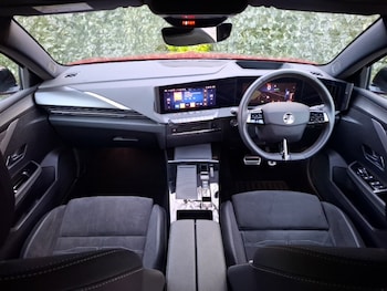 Used Vauxhall Astra 2024 for sale - 76983172: Photo