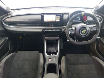 Used Abarth 600e 2025 for sale - 78346745: Photo