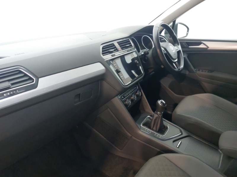 Used Volkswagen Tiguan 2018 for sale - 77938923: Photo 5