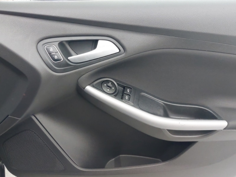 Used Ford Focus 2016 for sale - 76135121: Photo 16