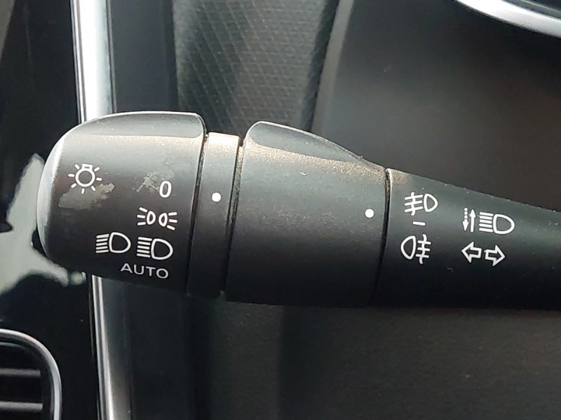 Used Renault Clio 2017 for sale - 77776766: Photo 18