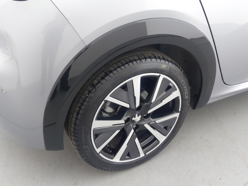 Used Peugeot 208 2020 for sale - 76070969: Photo 13