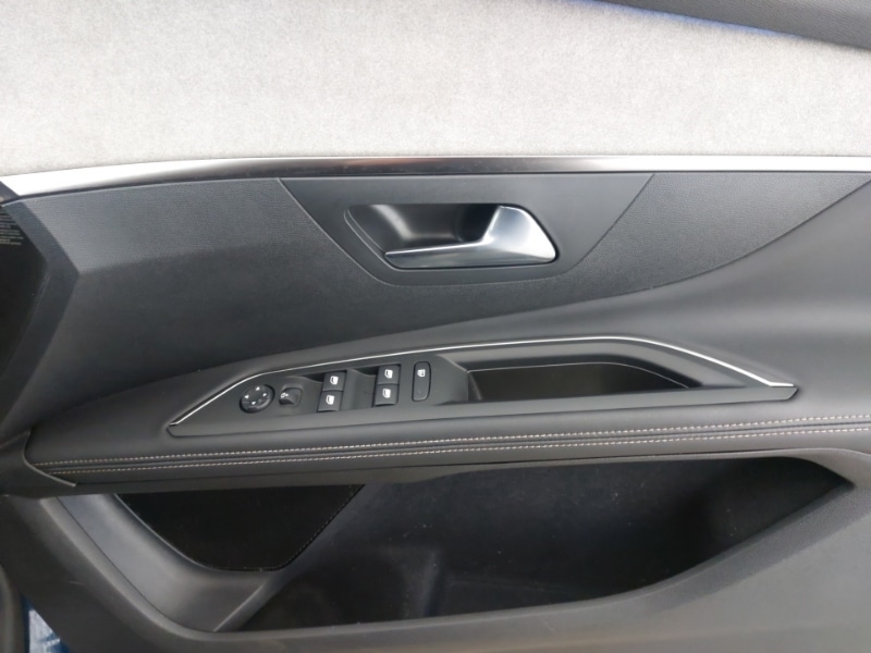 Used Peugeot 5008 2024 for sale - 76920411: Photo 16