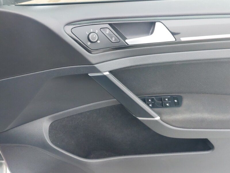 Used Volkswagen Golf 2017 for sale - 77183417: Photo 15