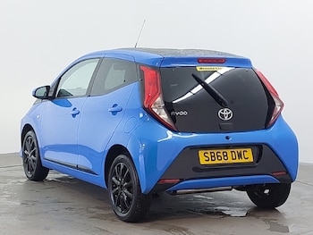 Used Toyota AYGO 2019 for sale - 78849069: Photo