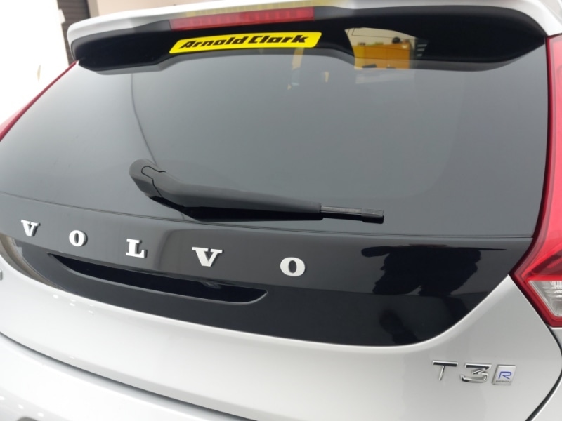 Used Volvo V40 2019 for sale - 76387984: Photo 15