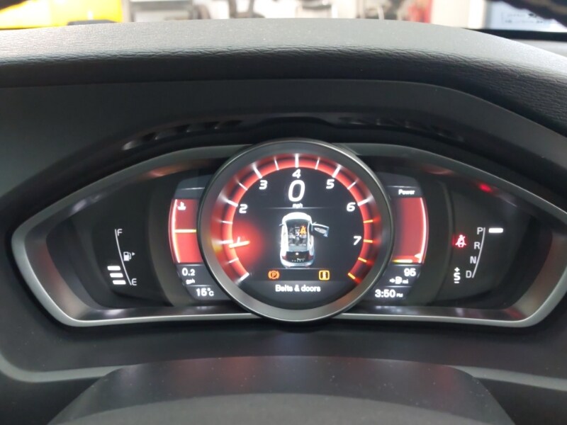 Used Volvo V40 2019 for sale - 76387984: Photo 17