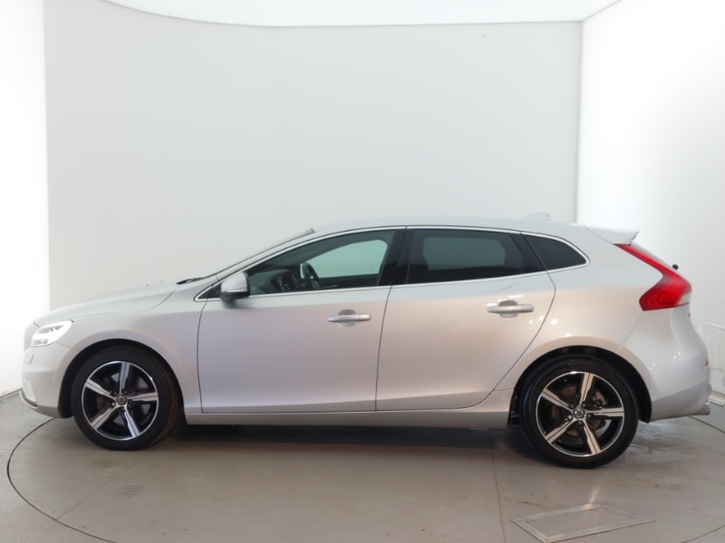 Used Volvo V40 2019 for sale - 76387984: Photo 4