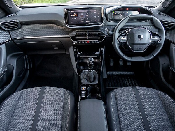 Used Peugeot 2008 2025 for sale - 75404899: Photo 2