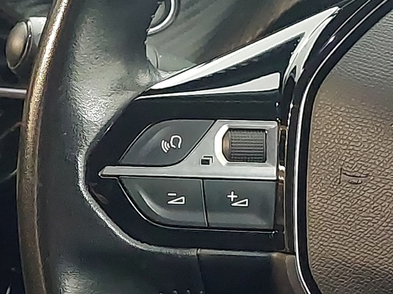 Used Peugeot 2008 2020 for sale - 76465489: Photo 10