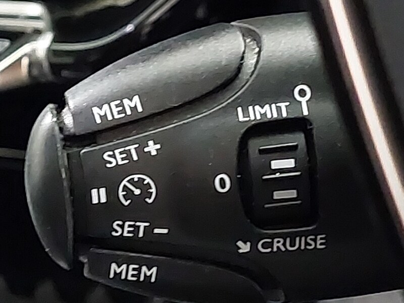 Used Peugeot 2008 2020 for sale - 76465489: Photo 18