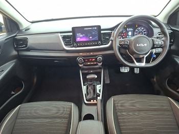 Used Kia Stonic 2023 for sale - 79561835: Photo