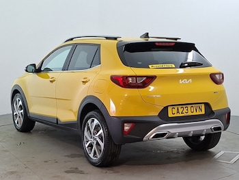 Used Kia Stonic 2023 for sale - 79561835: Photo
