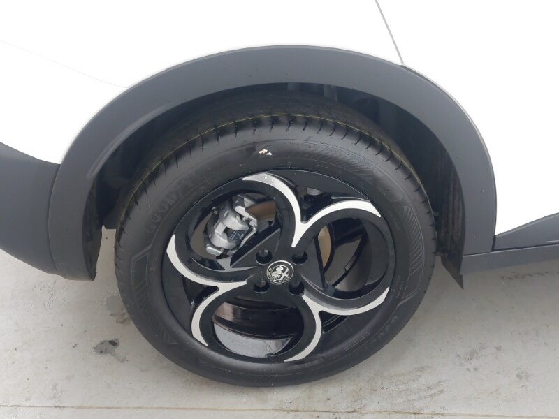 Used Alfa Romeo Junior 2025 for sale - 78140185: Photo 12