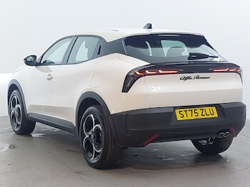 Used Alfa Romeo Junior 2025 for sale - 78140185: Photo